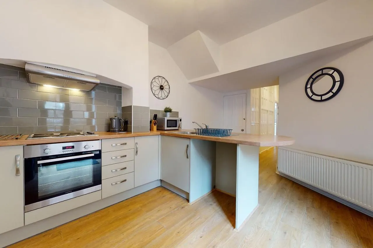 No10 Seaside Apartment - Ground Floor Apartment Scarborough